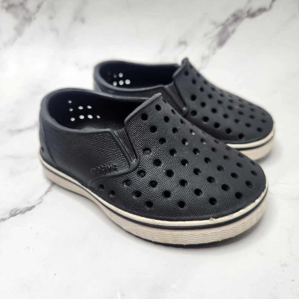 Native Jefferson Black Slip On Shoes Sandals Water Child Toddler Boys Size 4